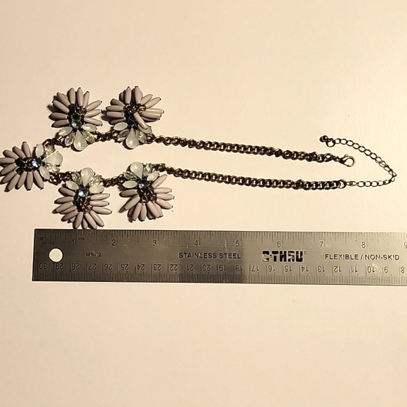 Lavender gray blue statement necklace - Picture 4 of 6